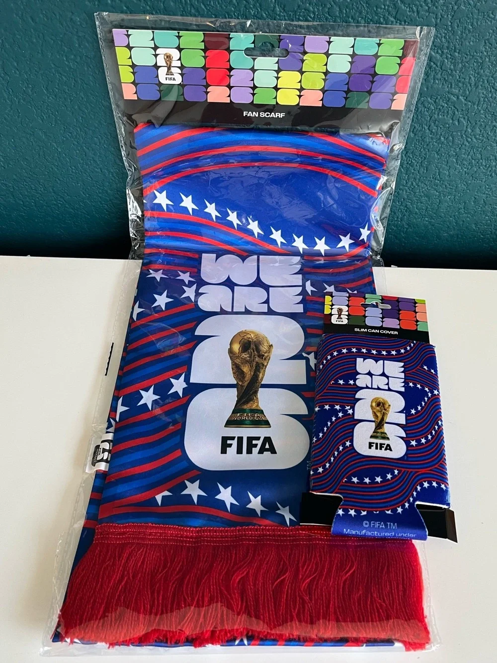 FIFA World Cup 2026 USA Scarf and Slim Can Cover NWT